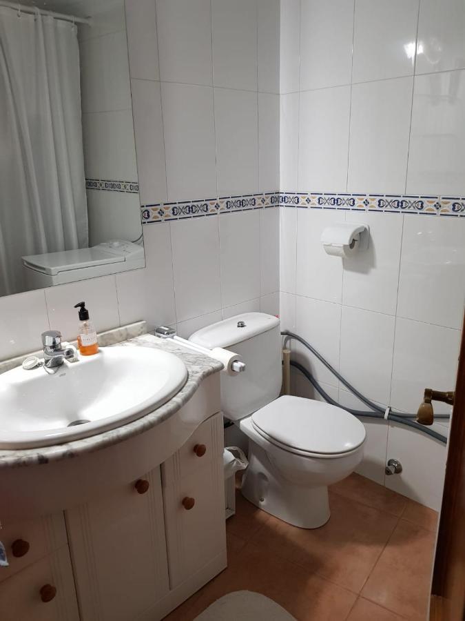 Modern, Cozy Studio Фуeнхирола Екстериор снимка
